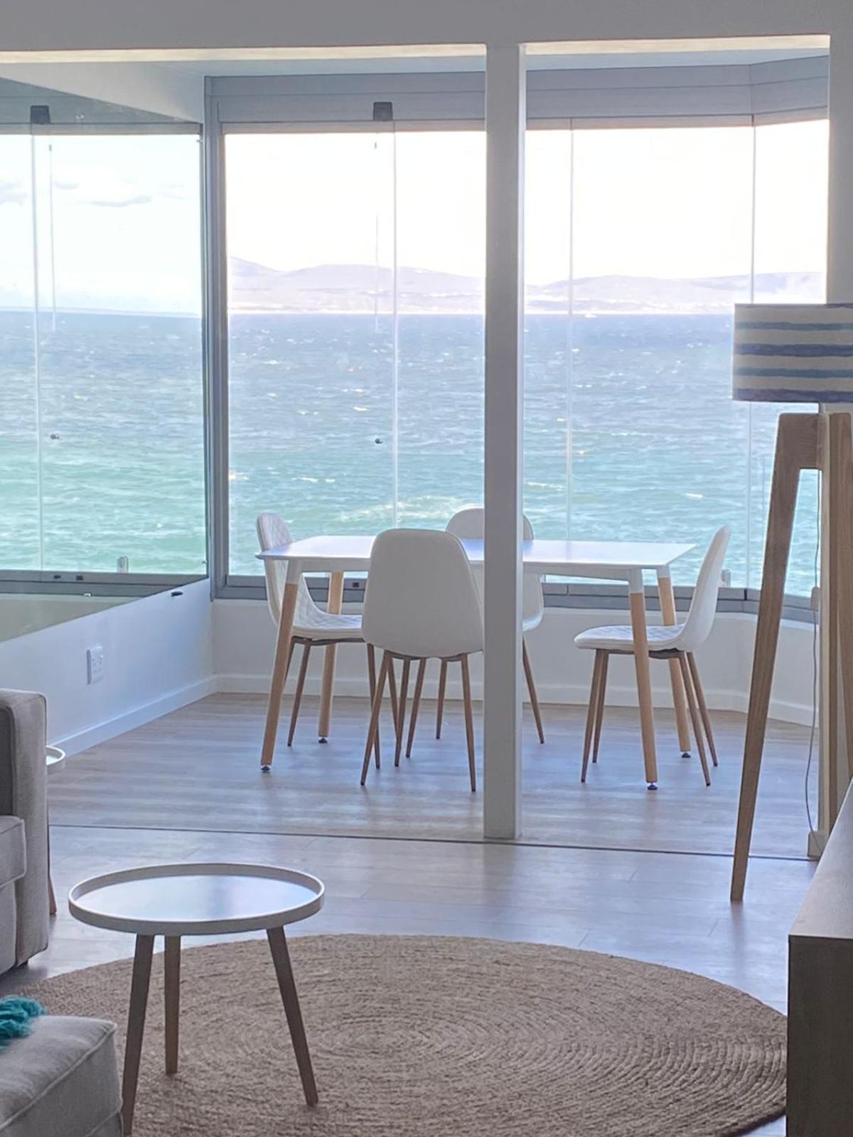 Bayview 208 Apartment Hermanus Bagian luar foto